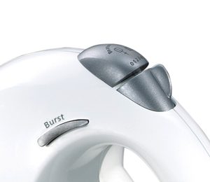 Batidora de Mano Oster de 5 Velocidades Blanca